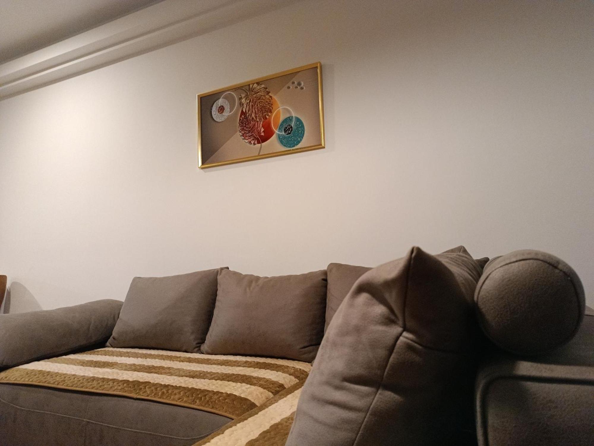 18Th & 16H Floor Secure Luxury Condos With Pool & Fitness Included In Price Skopje Esterno foto